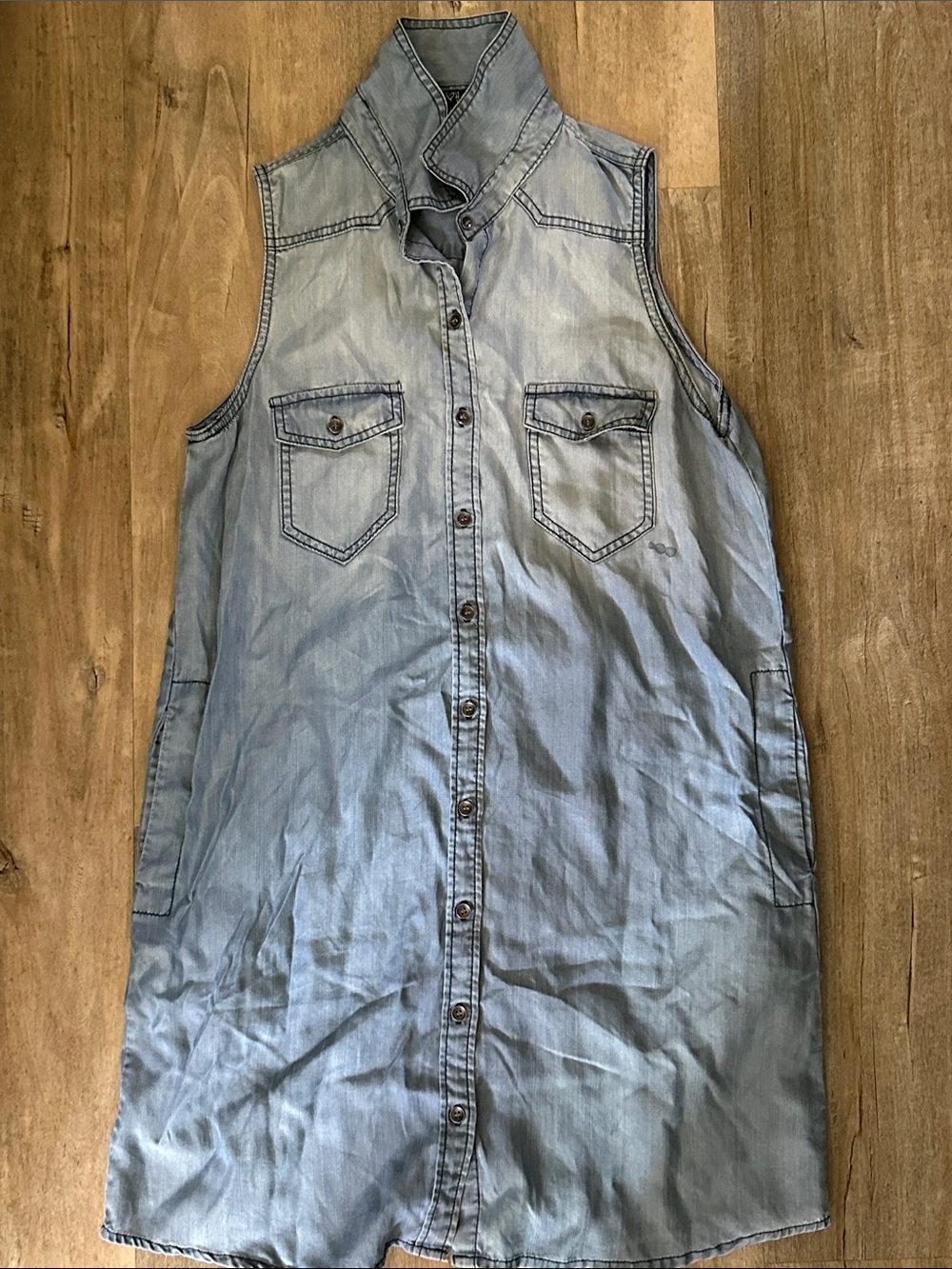 Velvet Heart Light Blue Denim Sleeveless Shirt Dress